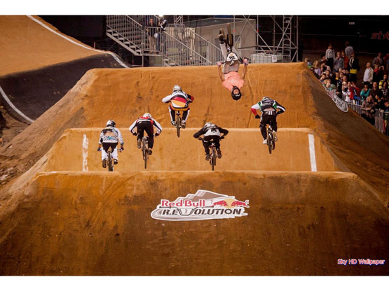 bmx-supercross-redbull-revolution