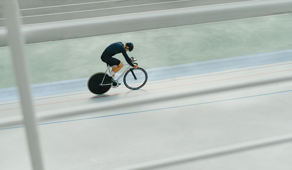 track-bicycle-racing